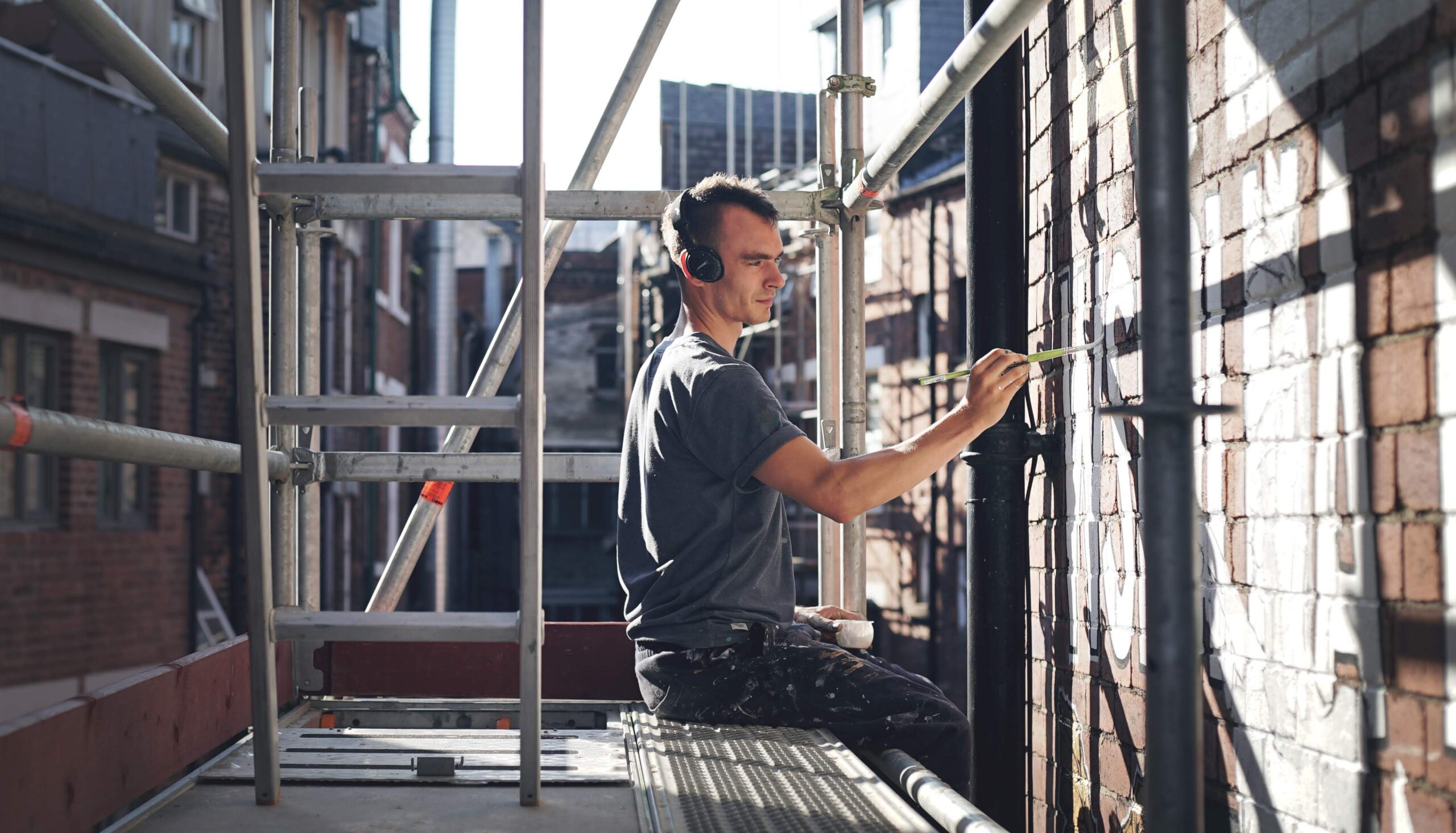 A City Less Grey Have you noticed Leeds is getting brighter, or ‘less grey’?