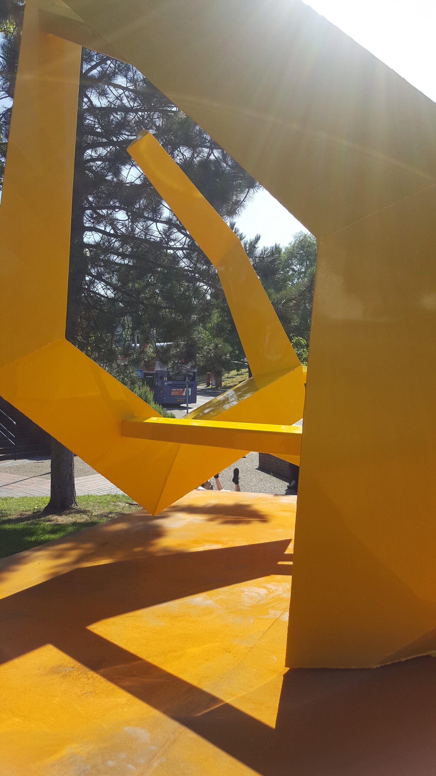 Rebecca Appleby’s Latent Power Latent Power is a strikingly bold sculpture by Rebecca Appleby,...