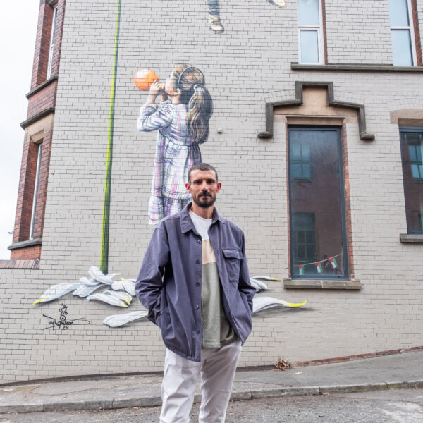 Palestinian artist Taqi Spateen unveils new mural in Leeds