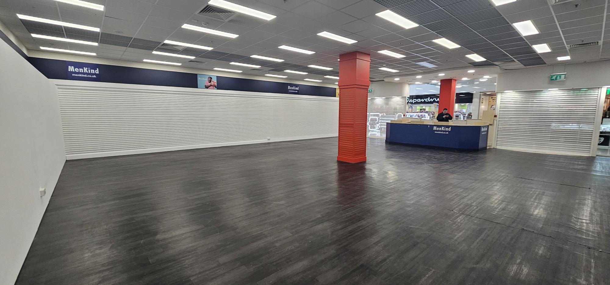 Broadway Shopping Centre, Bexleyheath Three ground-floor former retail units in Bexleyheath’s Broadway Shopping Centre,...