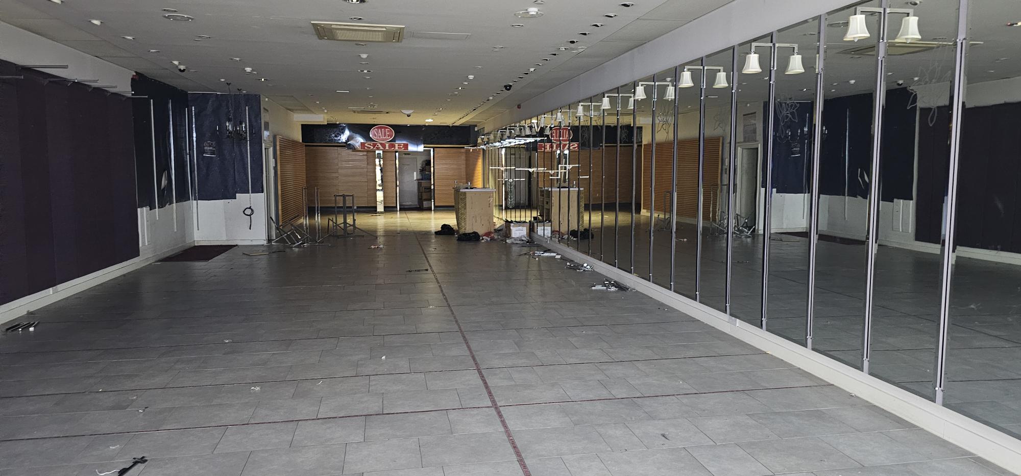 Broadway Shopping Centre, Bexleyheath Three ground-floor former retail units in Bexleyheath’s Broadway Shopping Centre,...