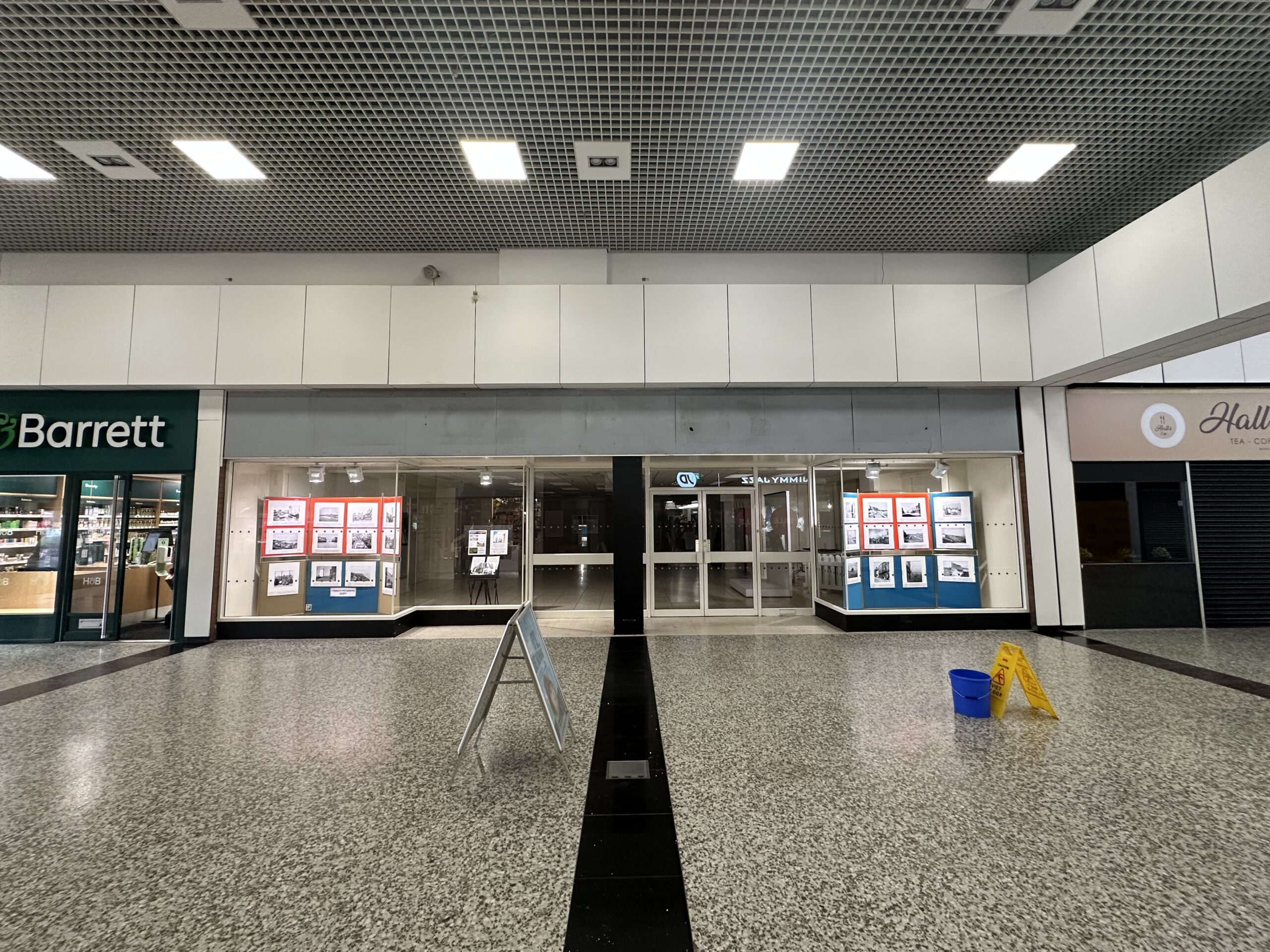 Multiple retail units in The Beacon Centre, North Shields –...