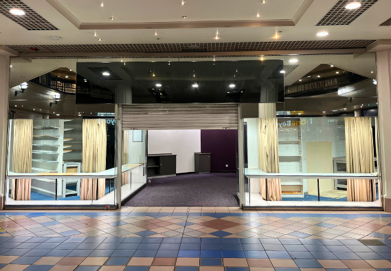 The Octagon Centre, Burton Upon Trent Exhibition and workshop spaces in The Octagon Centre, Burton upon...