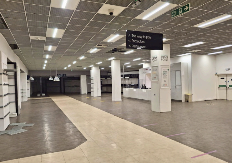 The Potteries, Stoke-on-Trent Large former retail unit, The Potteries, in Hanley, Stoke-on-Trent
